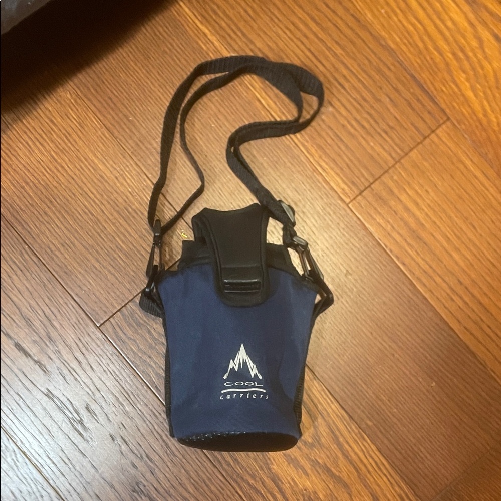 Rubbermaid Blue Crossbody Bag